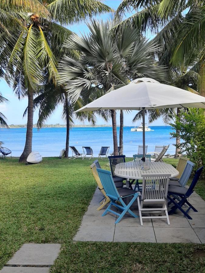 Fantastic Spacious Beachfront Villavacances Grand Baie Exterior photo