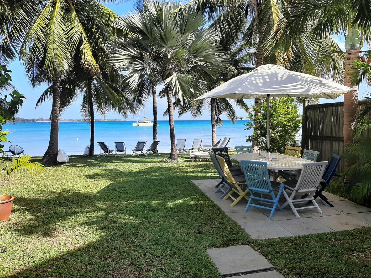 Fantastic Spacious Beachfront Villavacances Grand Baie Exterior photo